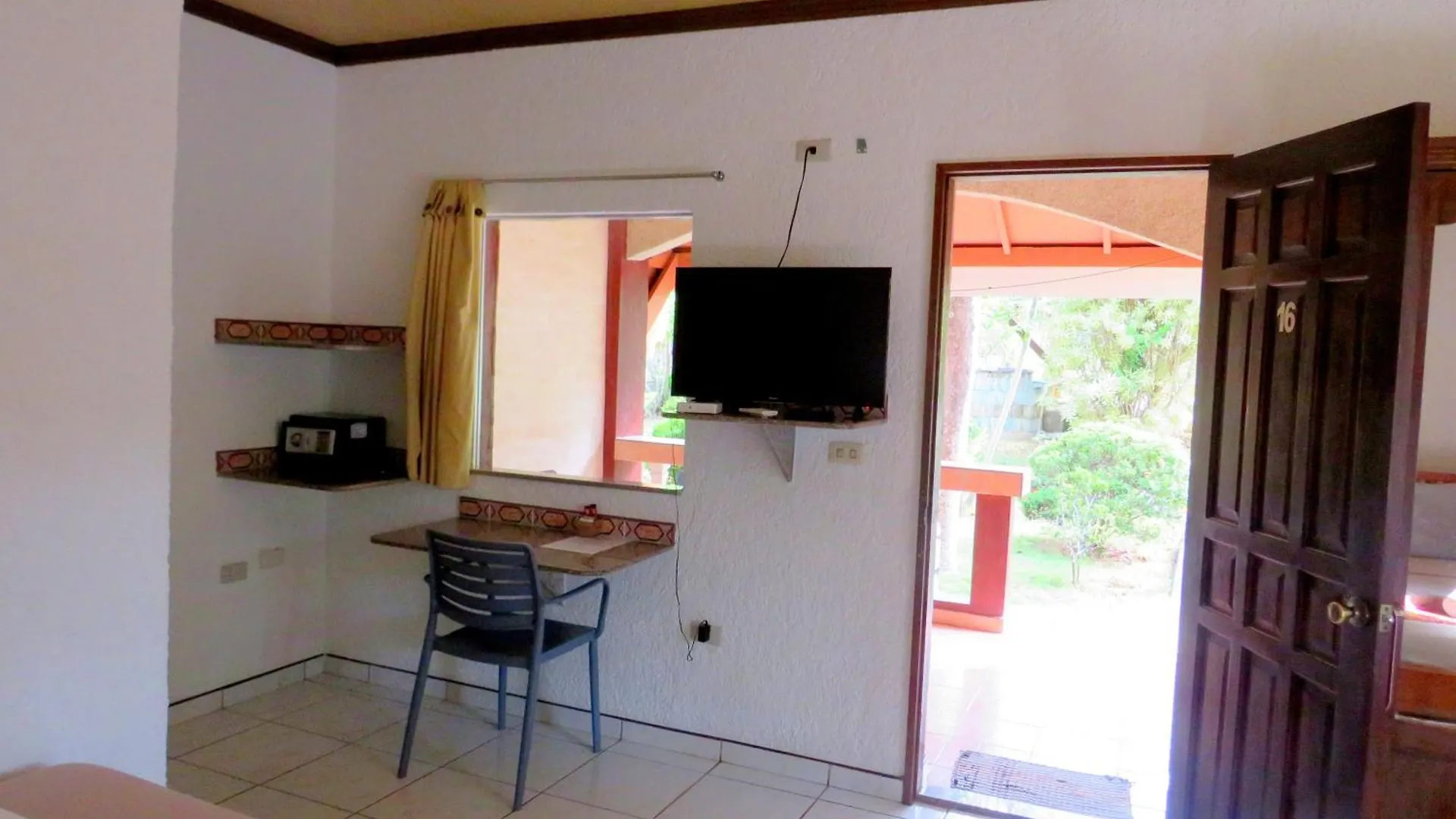 Alonaland Resort Panglao 2*,  Filippijnen