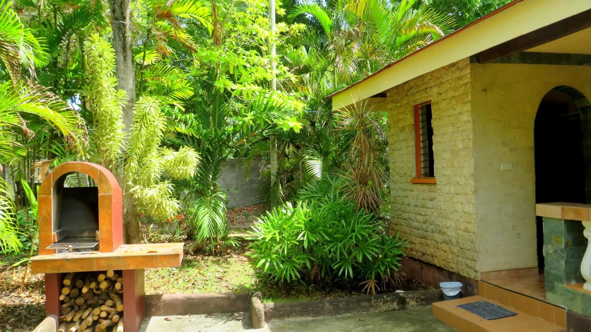 Alonaland Resort Panglao Gasthuis