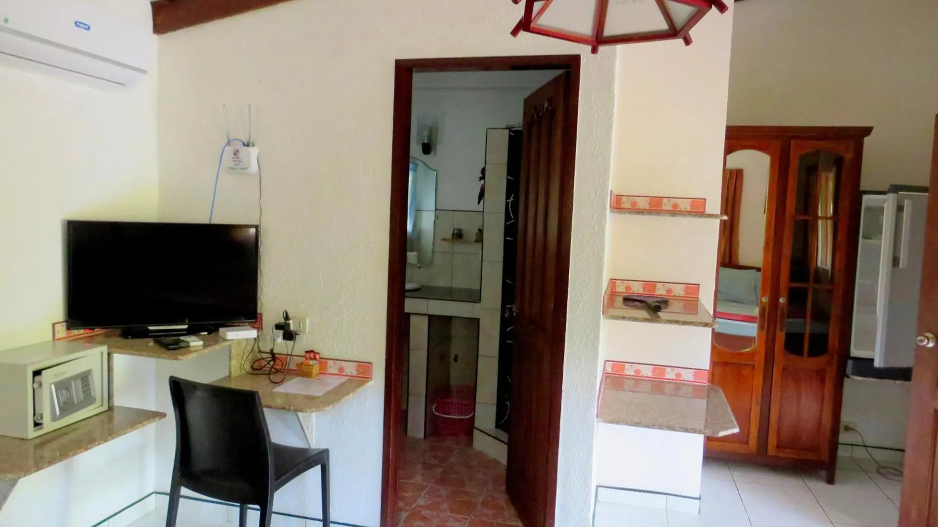 Gasthuis Alonaland Resort Panglao