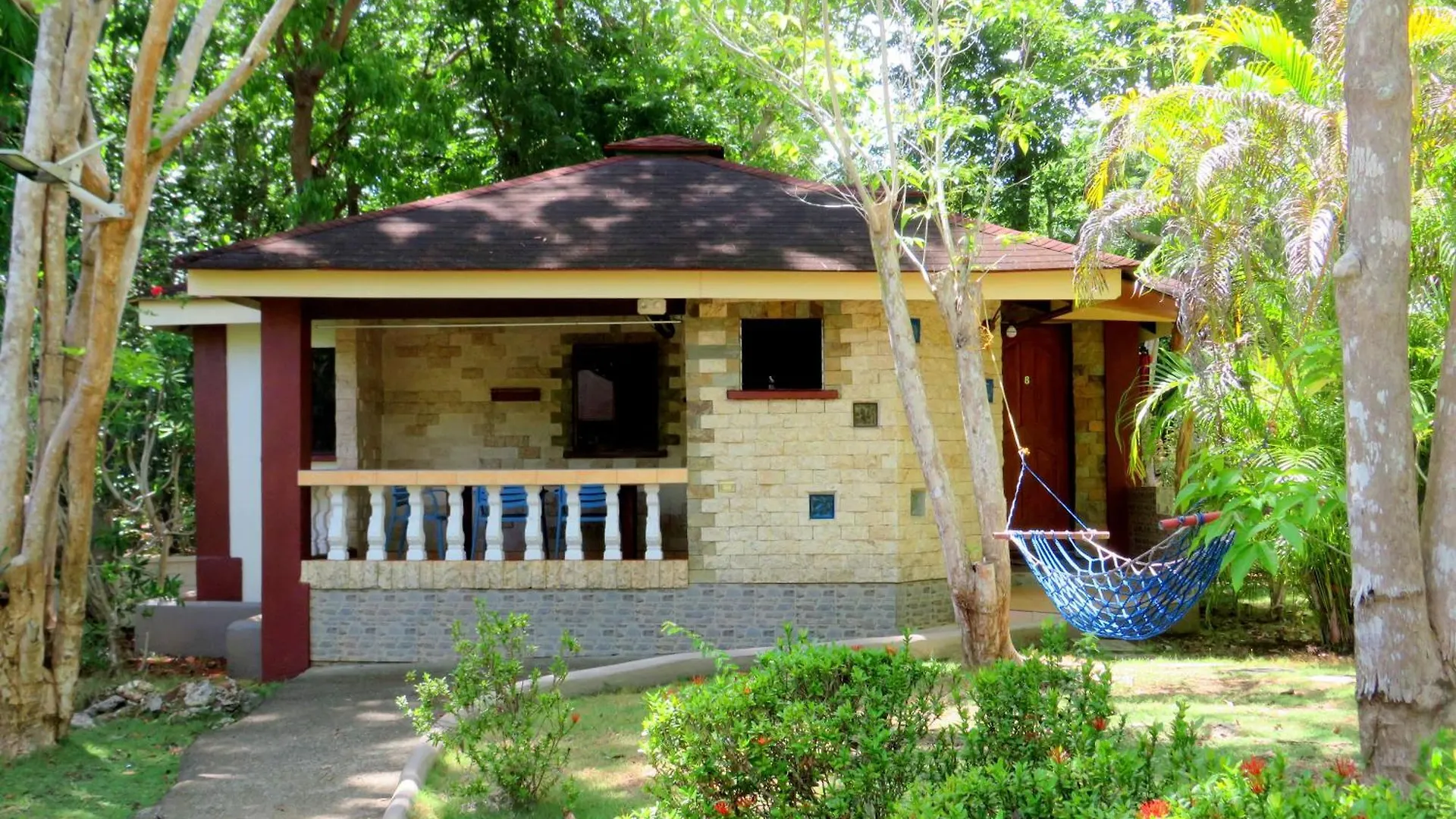 Alonaland Resort Panglao Gasthuis