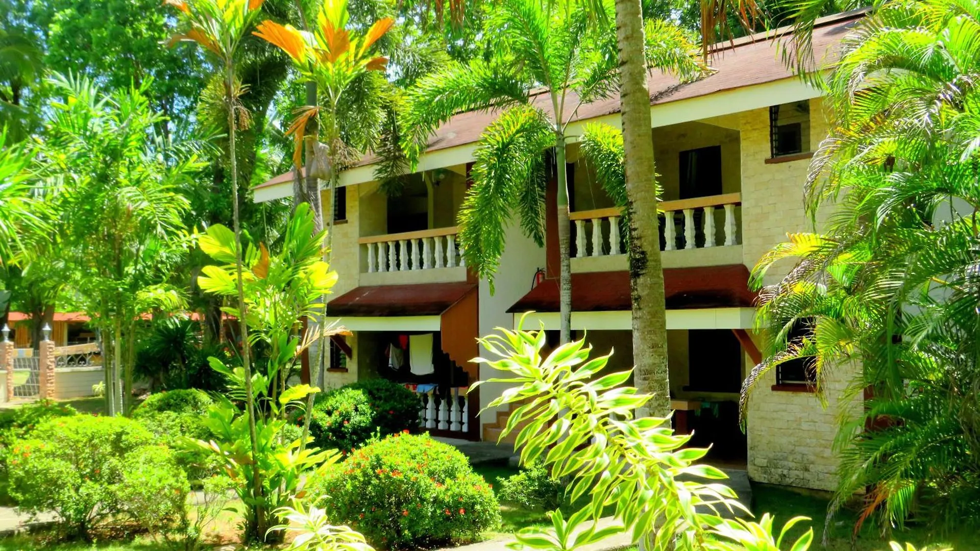 Alonaland Resort Panglao 2*,